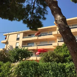 studio-avec-terrasse-parking.fr-provencehotel.com/